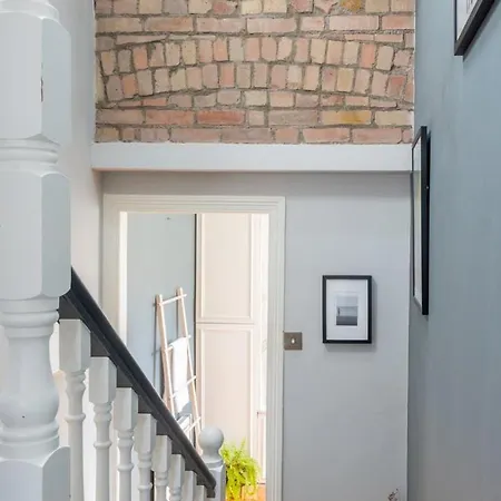 Guestready - Victorian Redbrick In Heart Of 4*