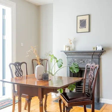 Guestready - Victorian Redbrick In Heart Of 4* Dublin