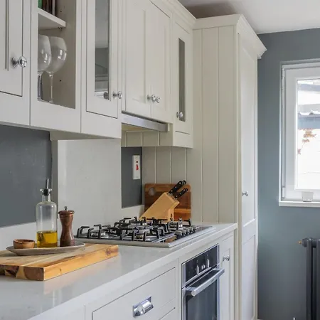 Guestready - Victorian Redbrick In Heart Of Gasthuis 4*