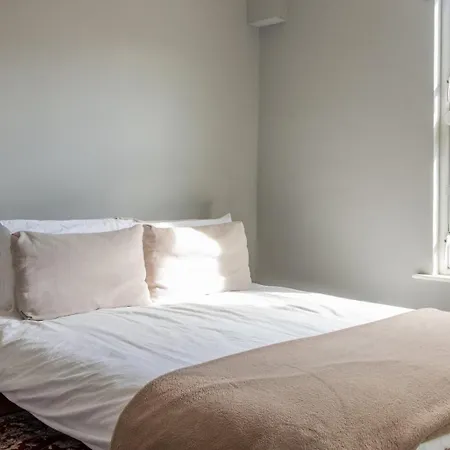 Gasthuis Guestready - Victorian Redbrick In Heart Of Dublin